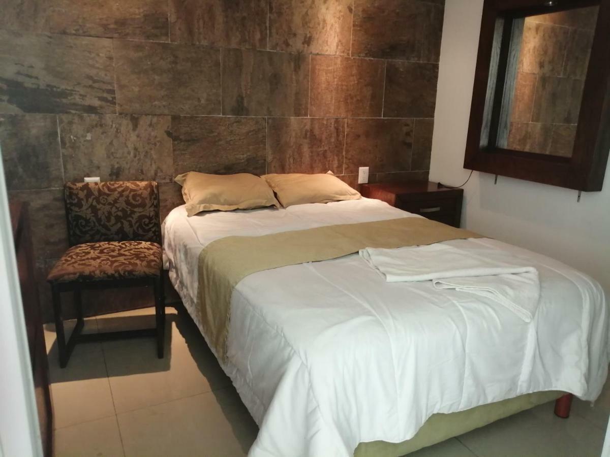 Pule Pule Hostal Boutique Guadalajara Esterno foto